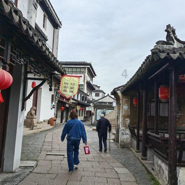 逛年集、送年货 这家央企“花式”过大年